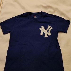 Yankees tshirt